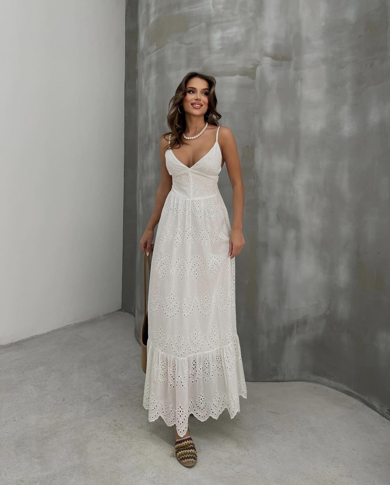 Robe Longue d'Été en Broderie Anglaise