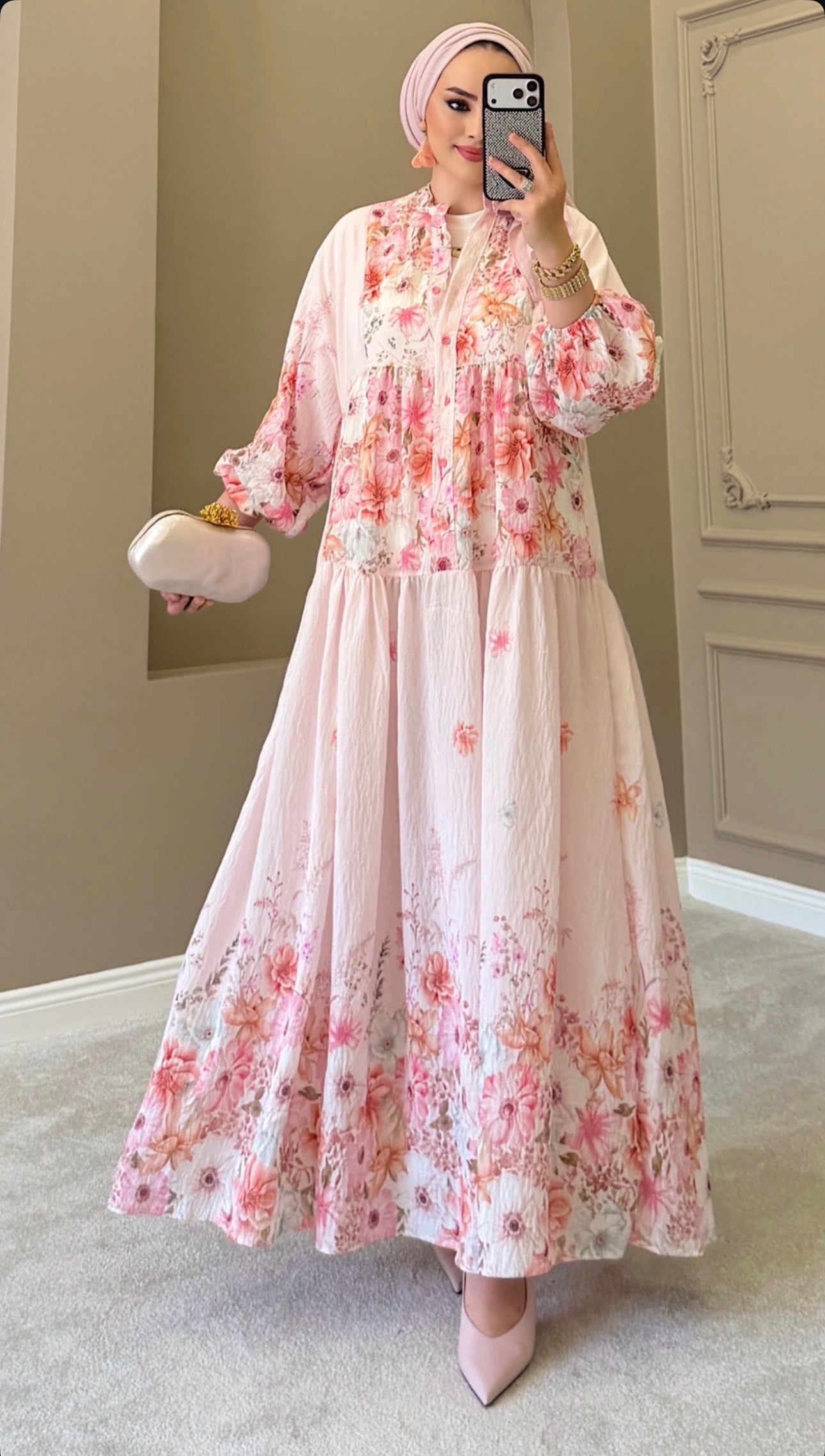 Robe longue à imprimé floral romantique — rose poudré