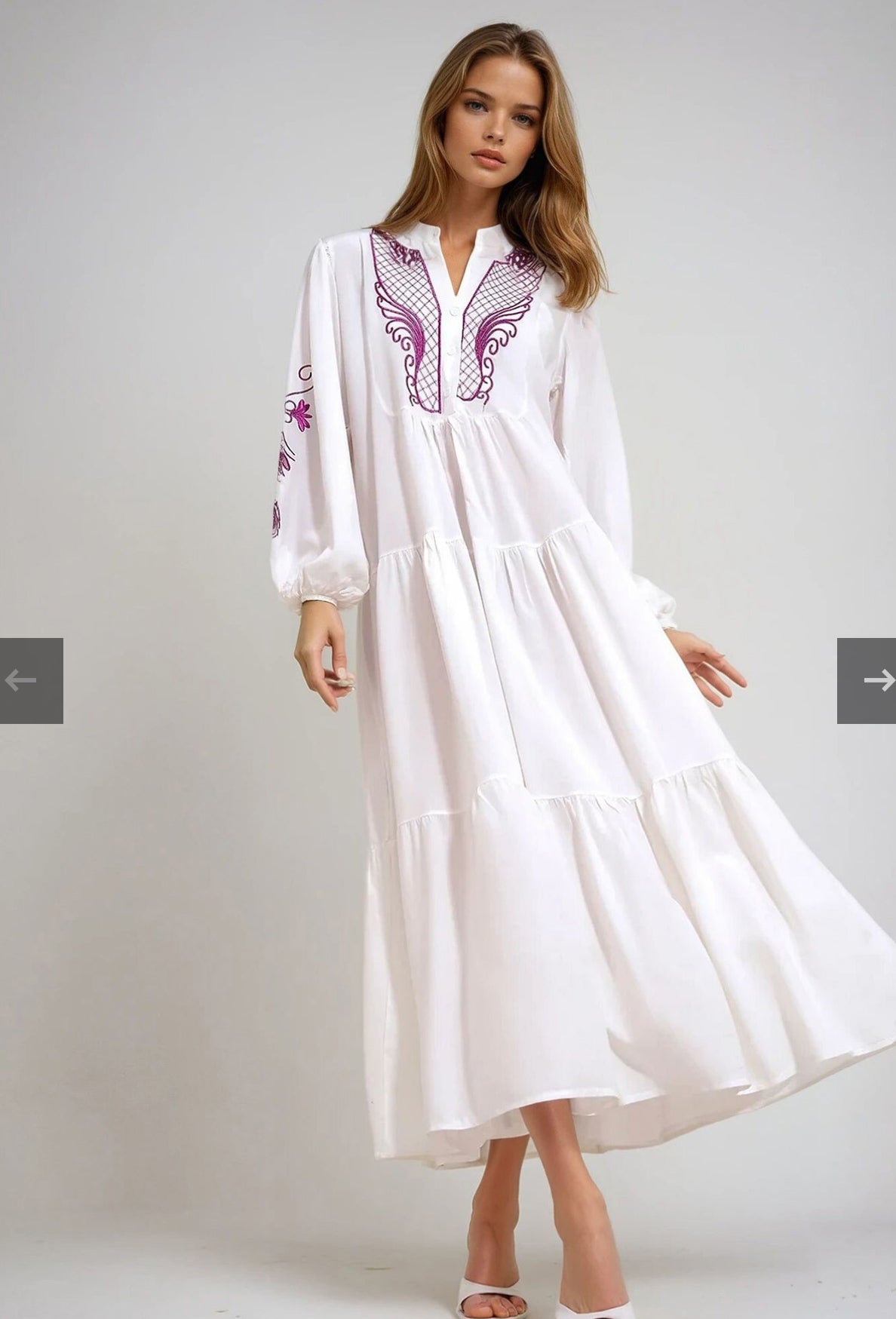 Robe Blanche Élégance Brodée