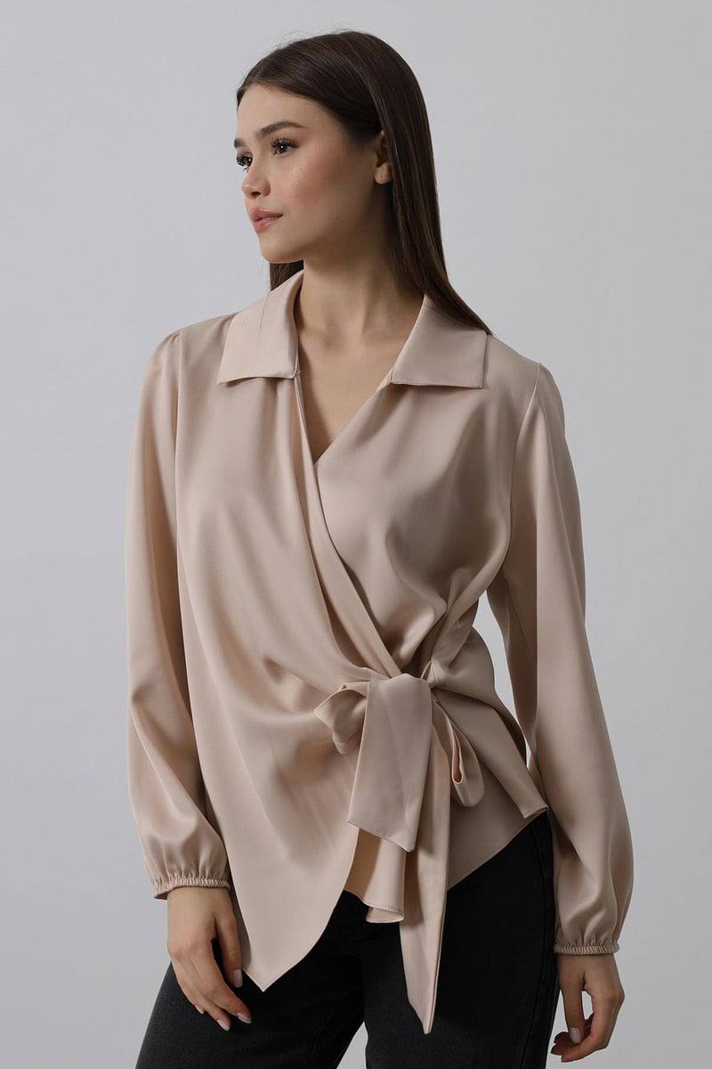 Chemise Cache-Cœur Satinée Beige