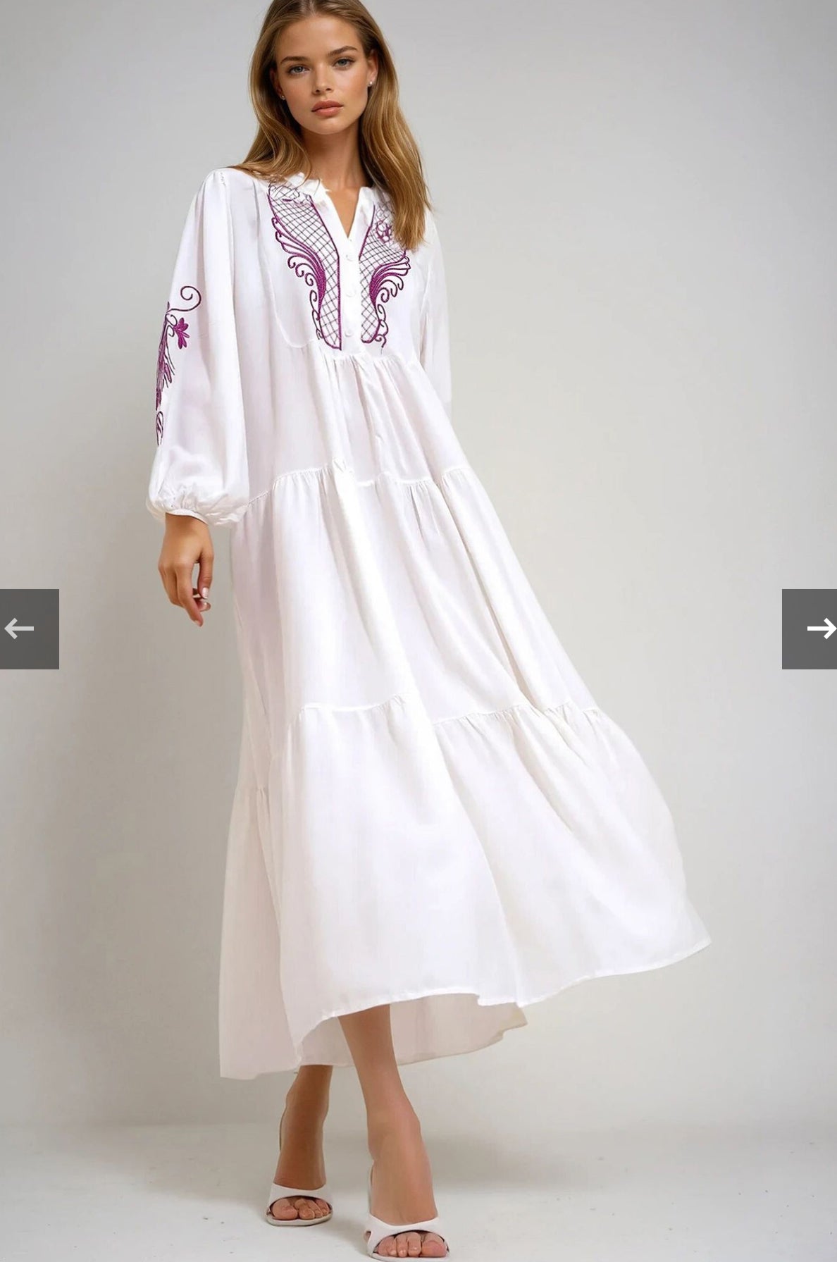 Robe Blanche Élégance Brodée