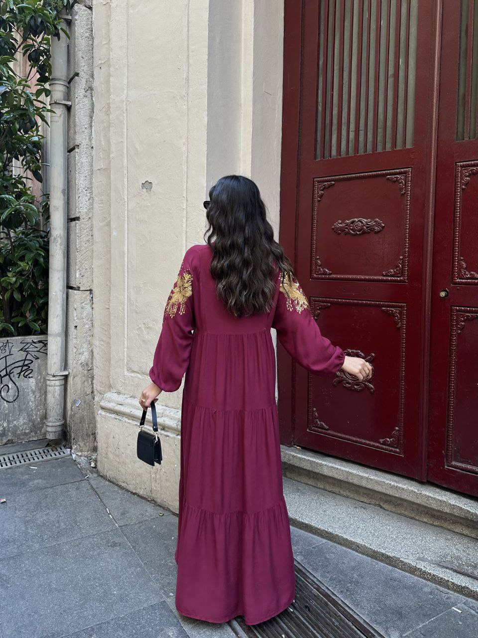 Robe Longue Bohème Chic – Bordeaux Brodé Or