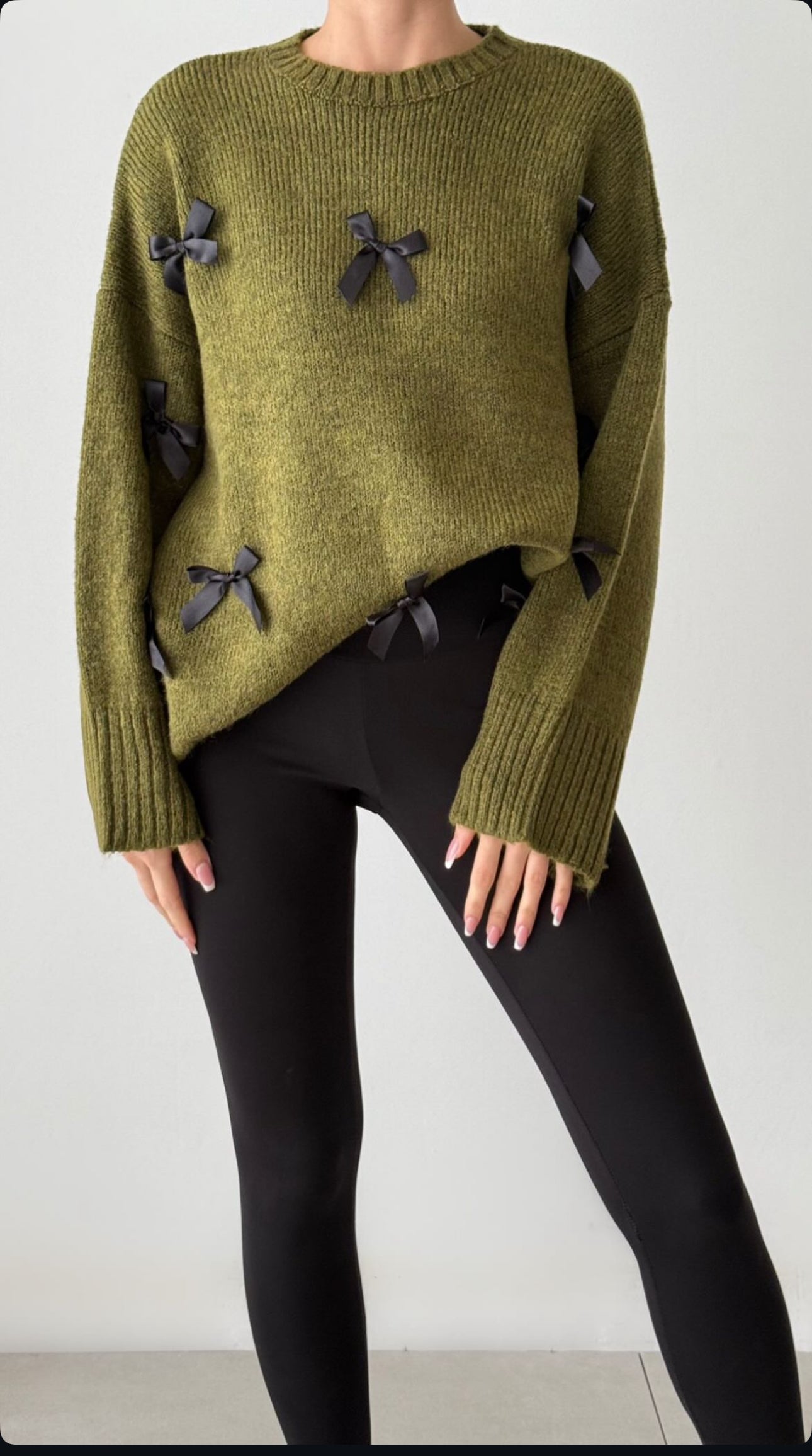Pull Vert Olive avec Nœuds Satinés