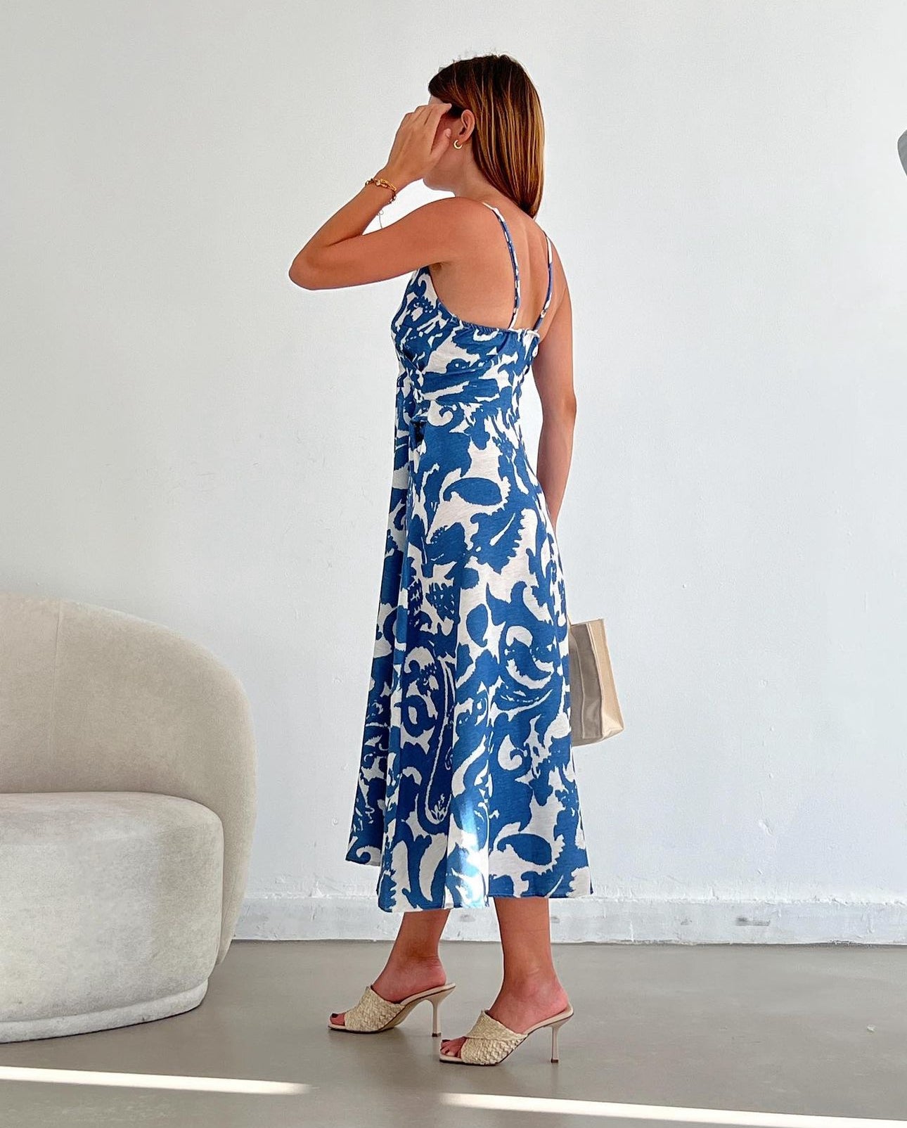 Robe longue sans manche à motifs
