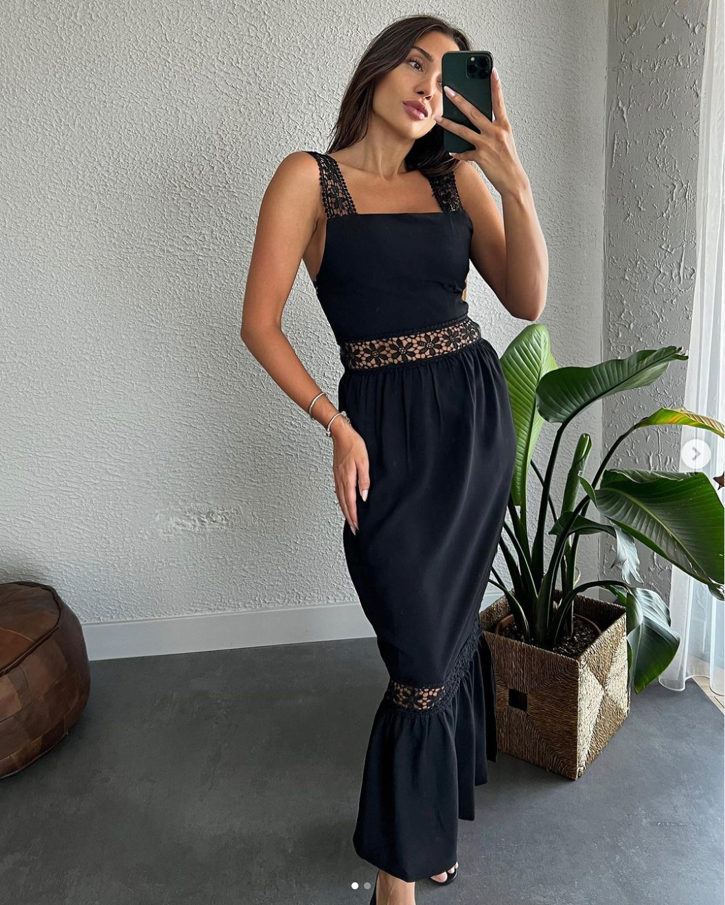 Robe longue sans manche avec broderie
