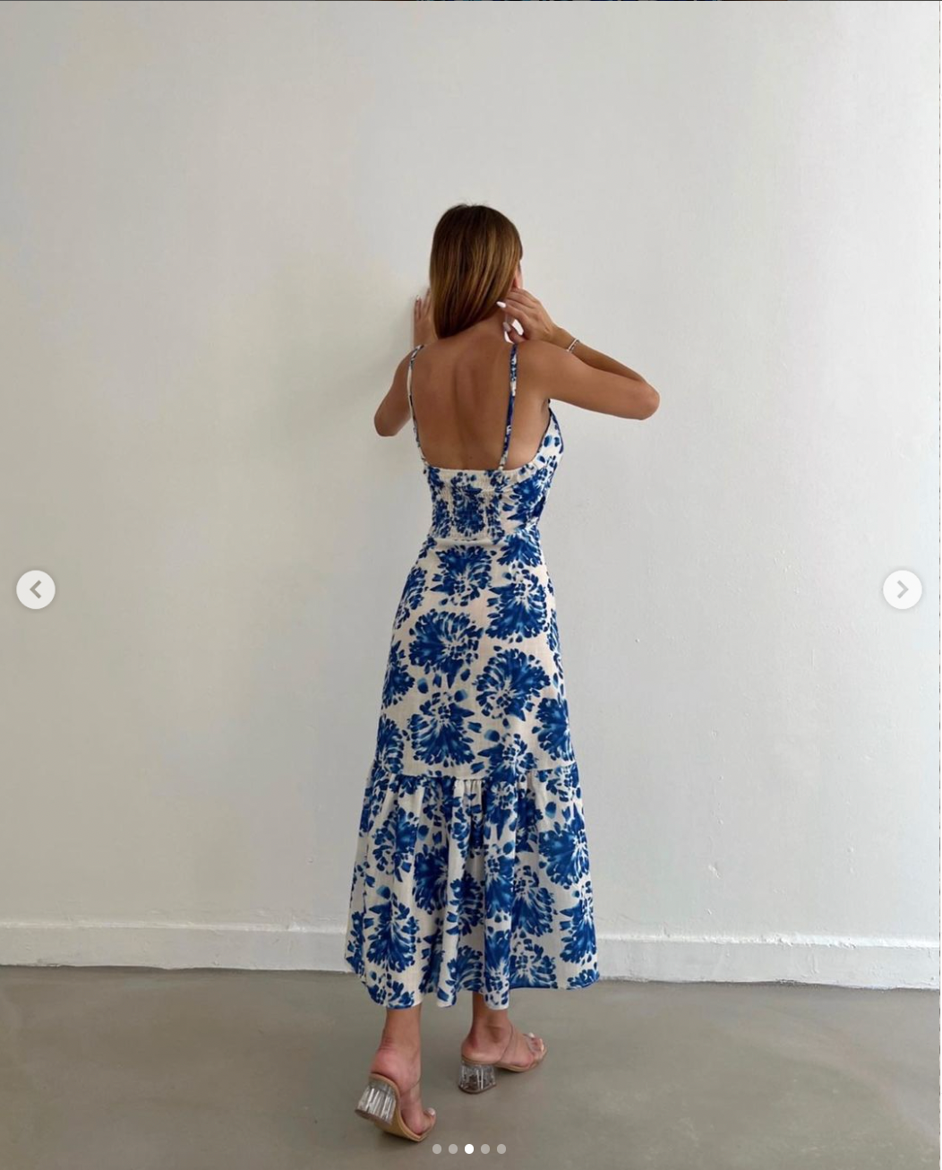 Robe longue sans manche à motifs