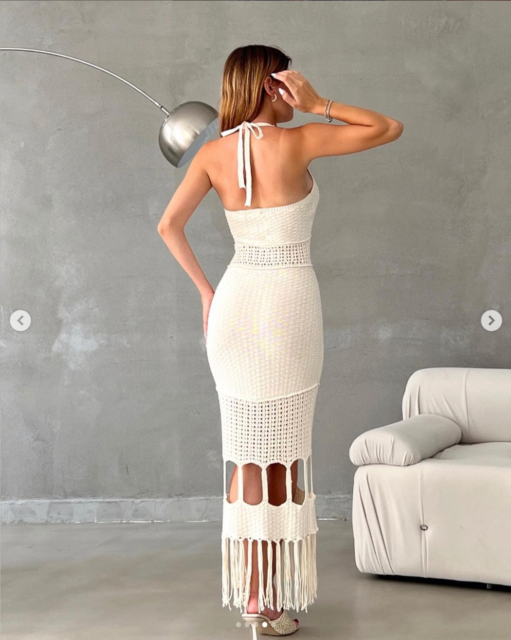 Robe longue sans manche avec tissu percée