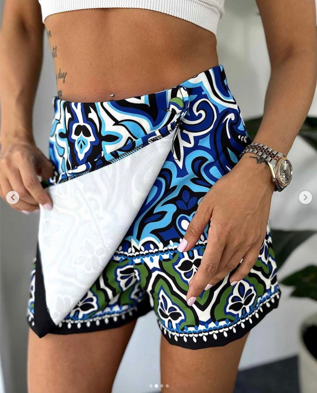 Short jupe à motif