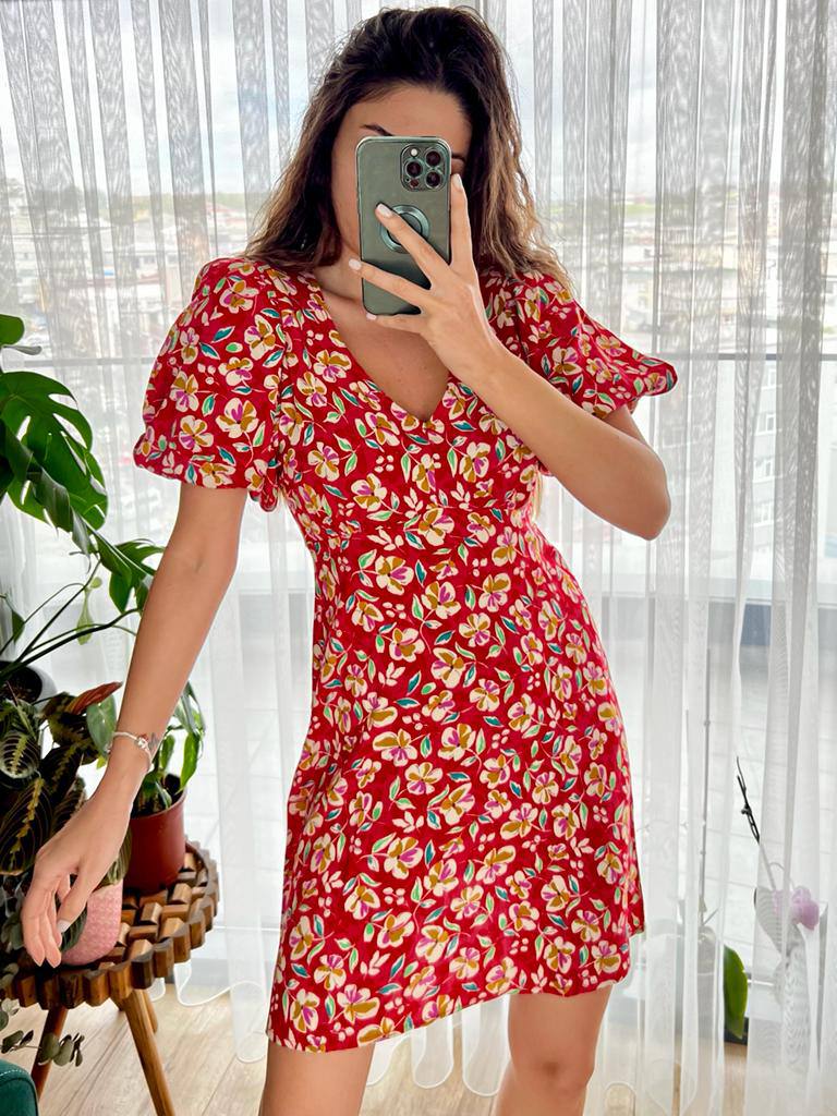 Robe demi manche courte avec motifs fleuri
