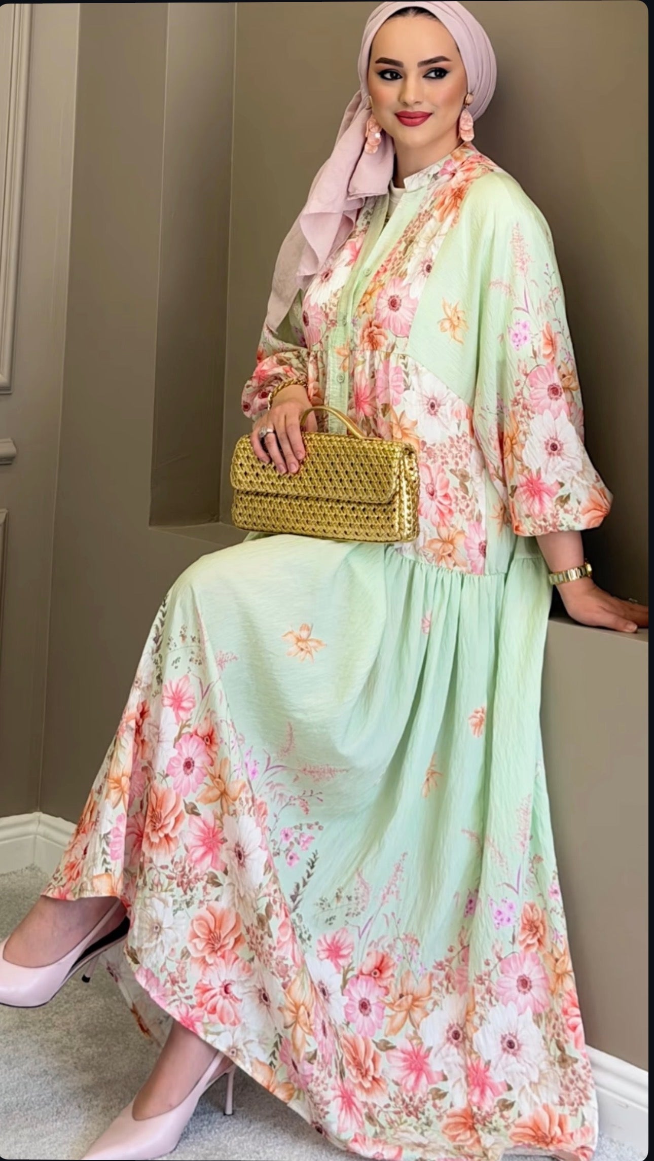 Robe longue à imprimé floral champêtre — vert d’eau