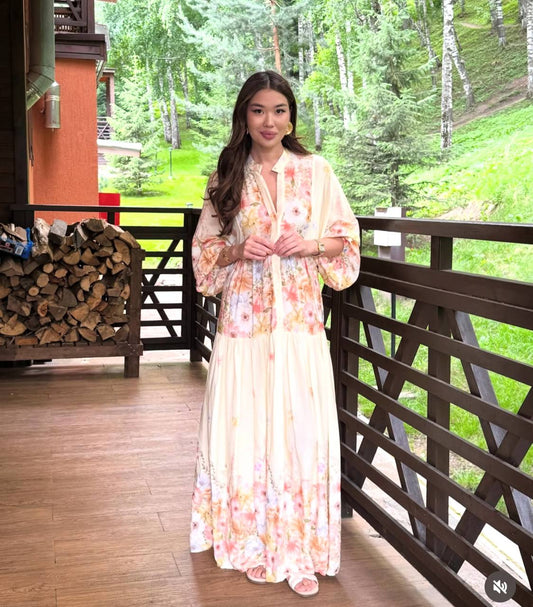 Robe longue à imprimé floral pastel — jaune vanille