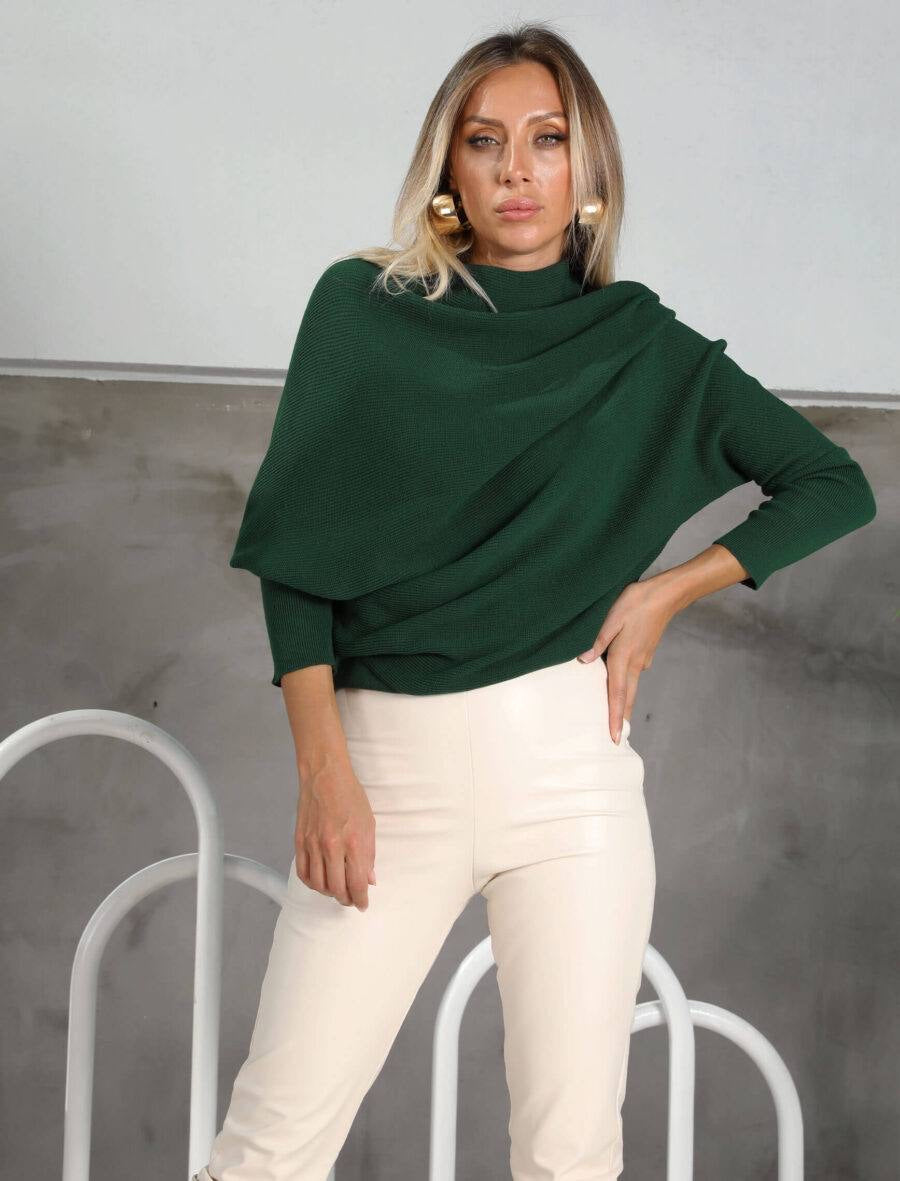 Pull en maille vert bouteille