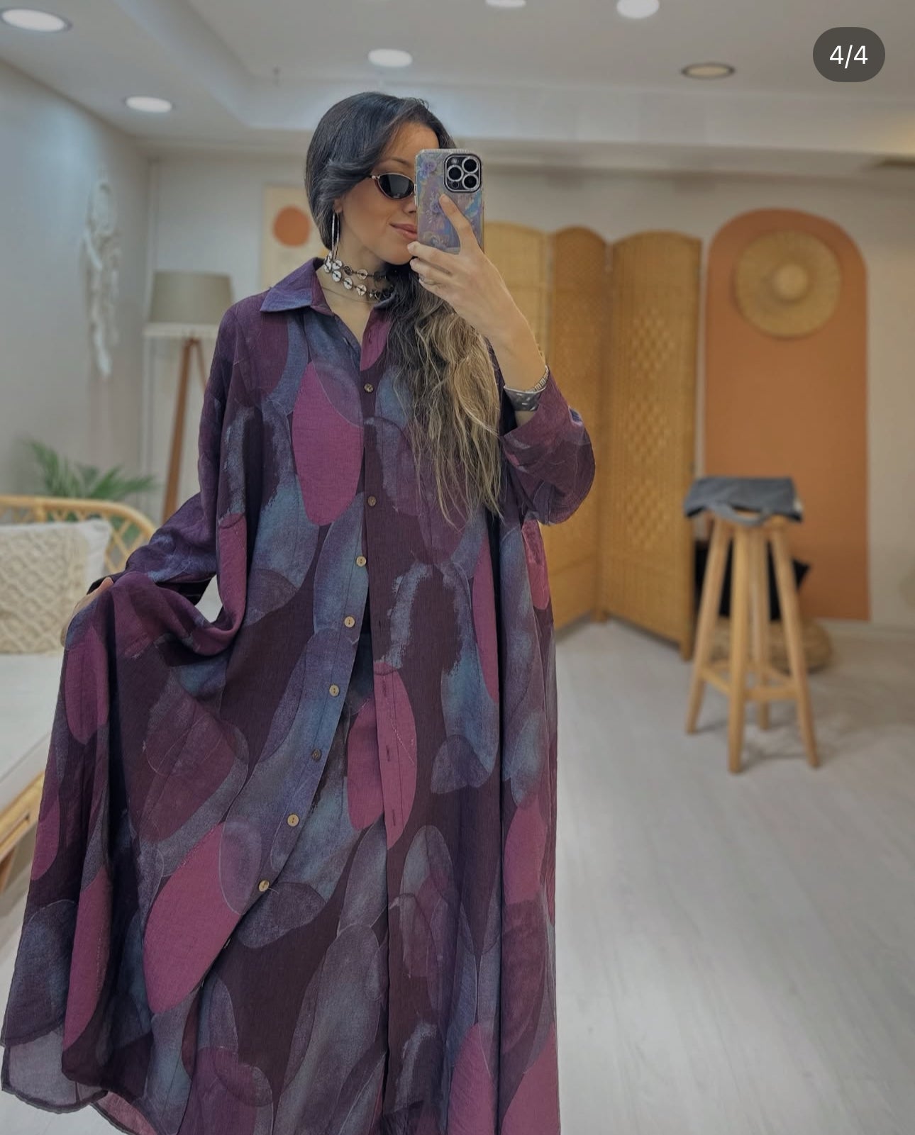 Ensemble “Éclipse Pourpre” – chemise longue et pantalon fluide imprimé