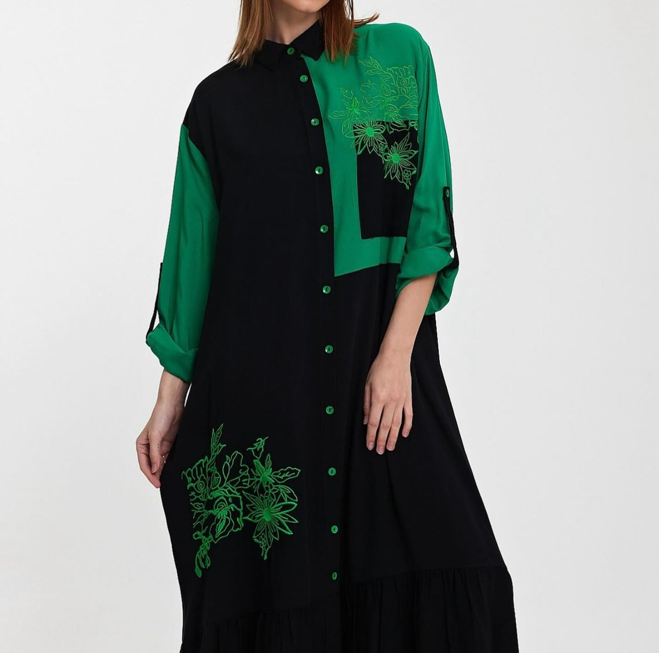 Robe chemise Bicolore Noir et Verte à Motifs Floraux