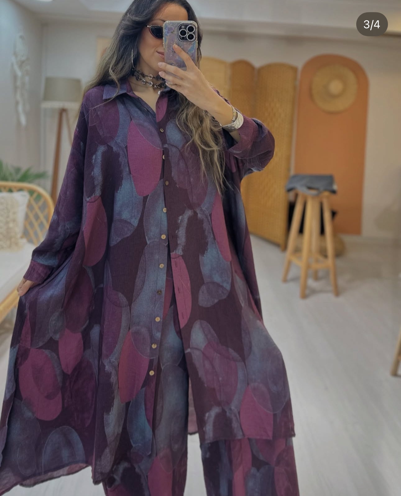 Ensemble “Éclipse Pourpre” – chemise longue et pantalon fluide imprimé