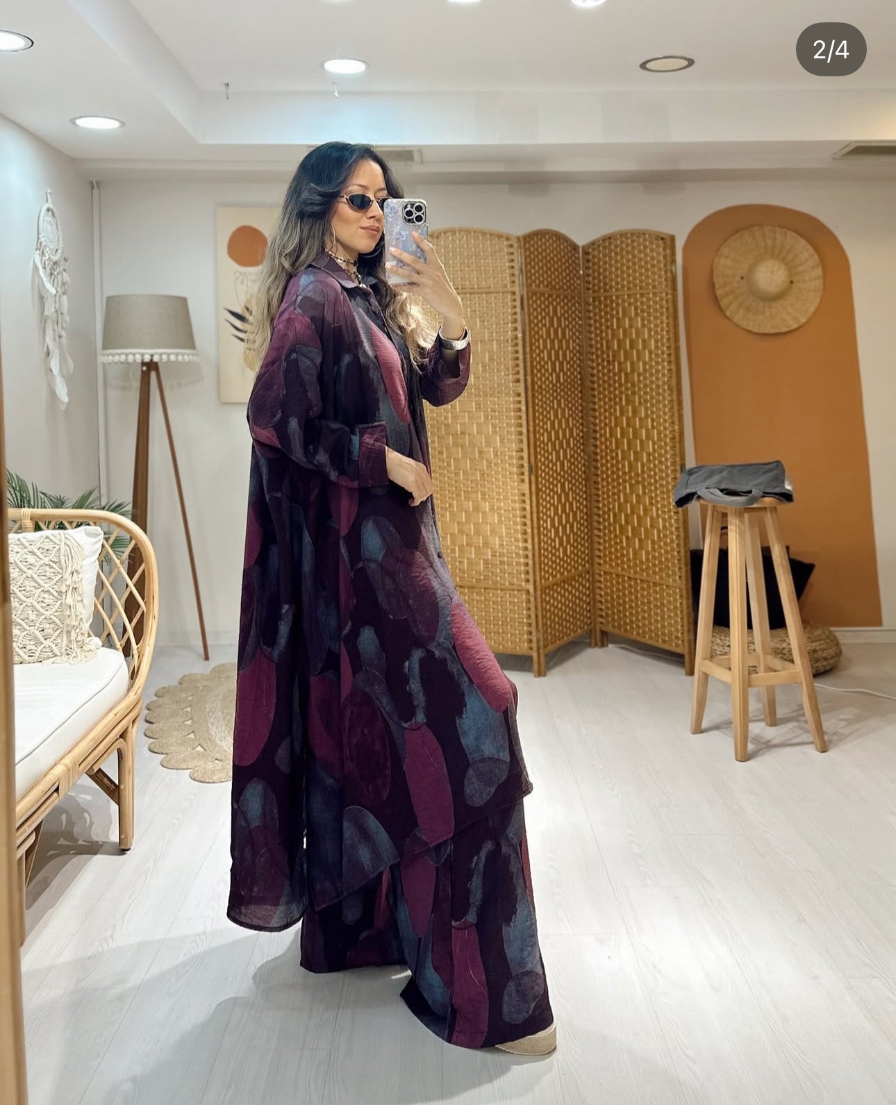 Ensemble “Éclipse Pourpre” – chemise longue et pantalon fluide imprimé