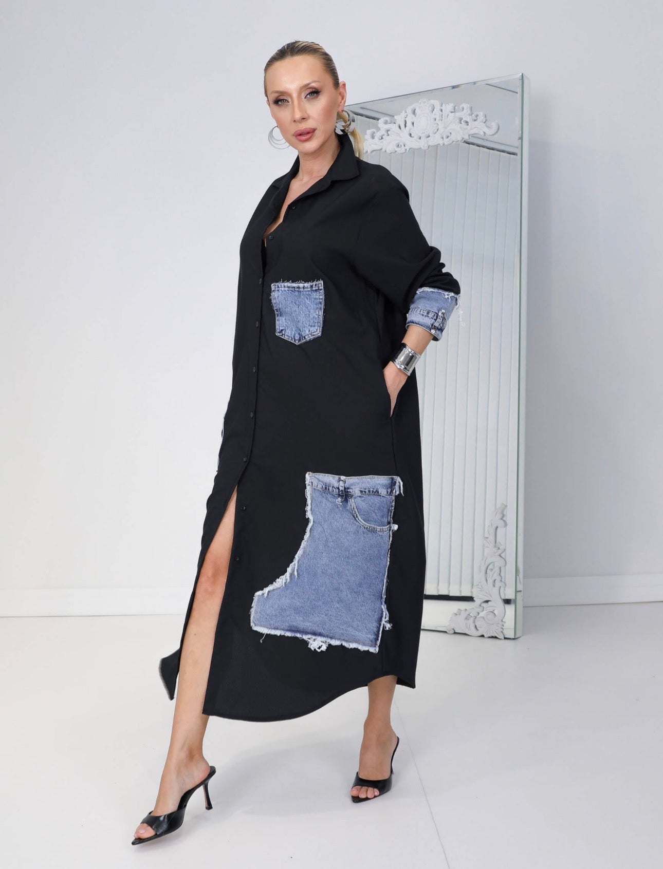 Robe chemise noire à empiècement denim