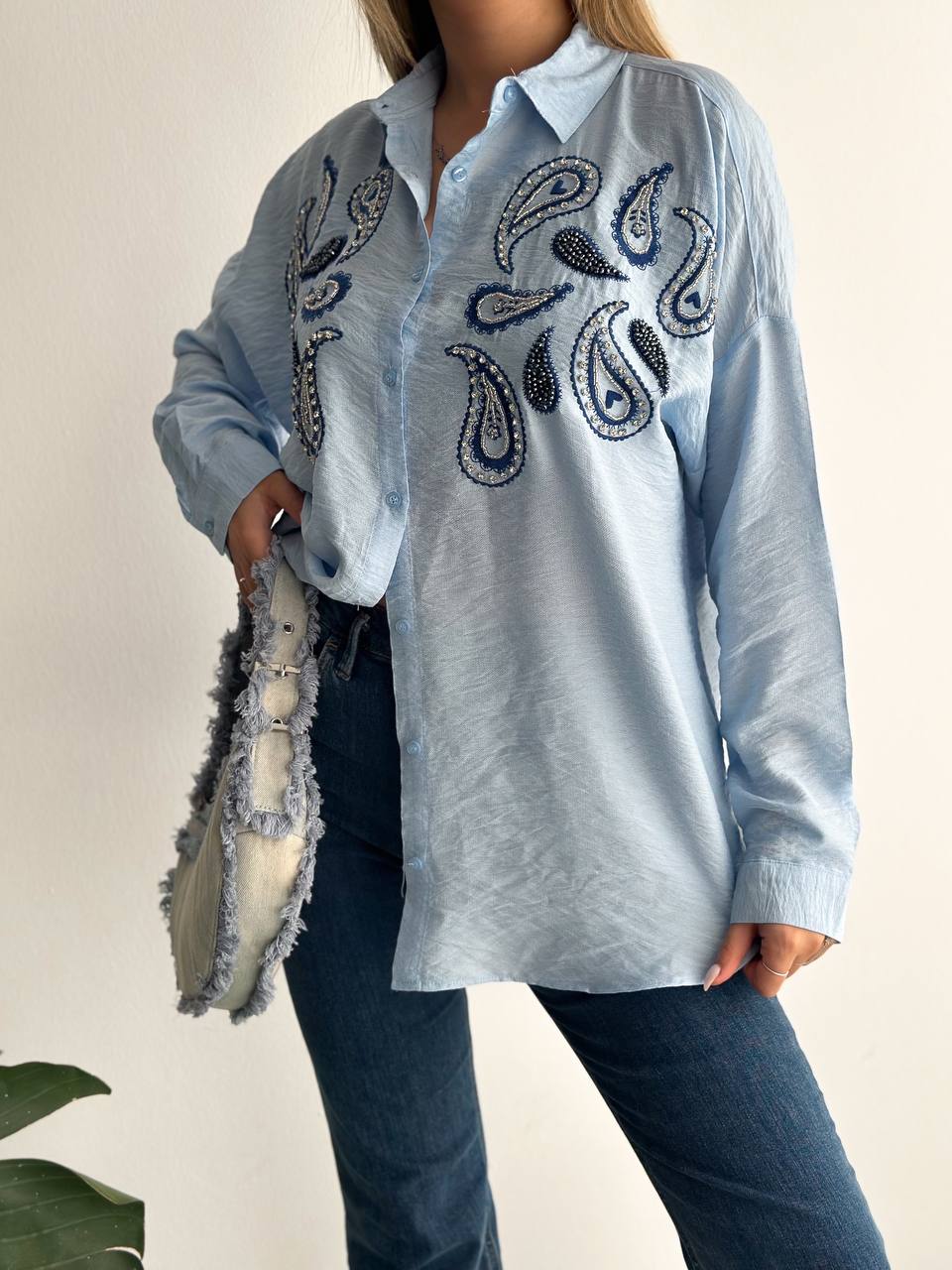 Chemise Bleu Ciel à Motifs Paisley Argentés