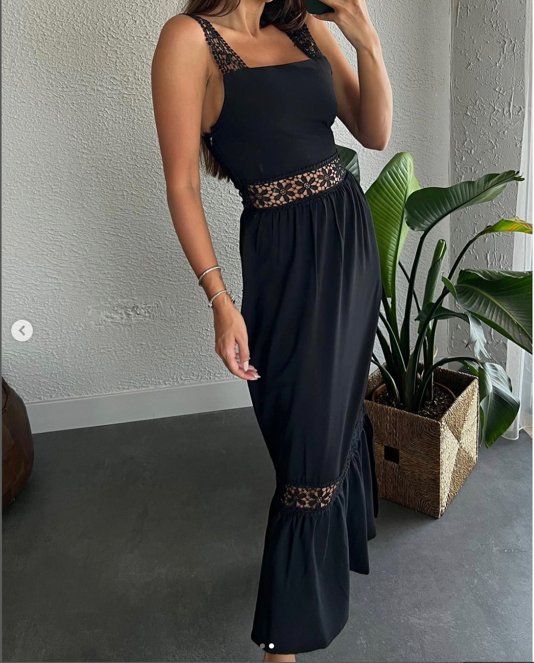 Robe longue sans manche avec broderie