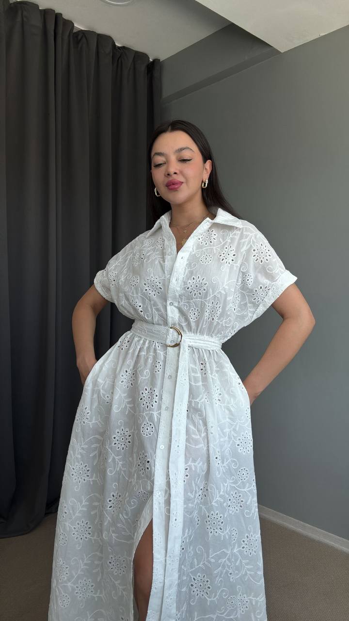 Robe Chemise Brodée “Blanche” – Ceinture à nouer