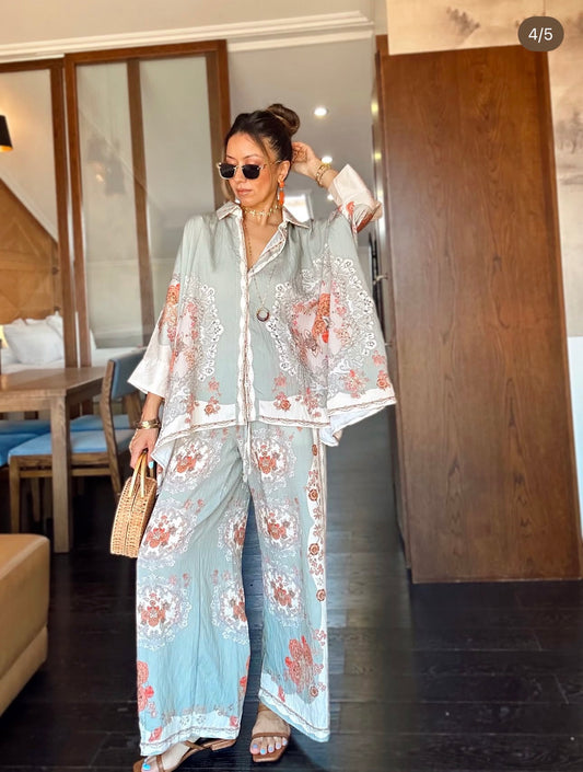 Kimono Floral — Blanc & Rose Pêche