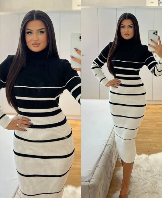 Robe longue en maille bicolores à rayures