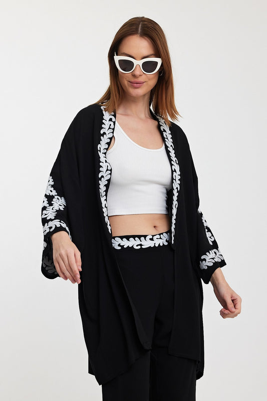 Ensemble Kimono Noir avec broderie
